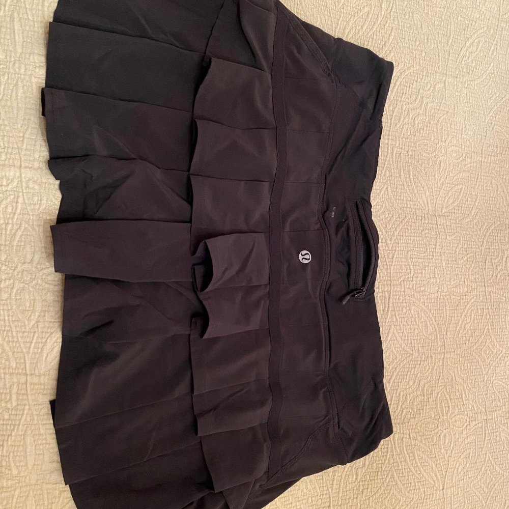 Lululemon back ruffle sport skirt